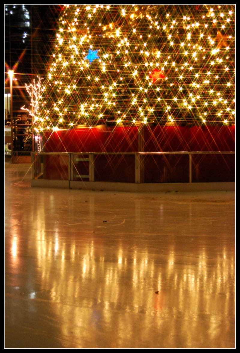 Illustration for article titled Photo Contest: Christmas Lights